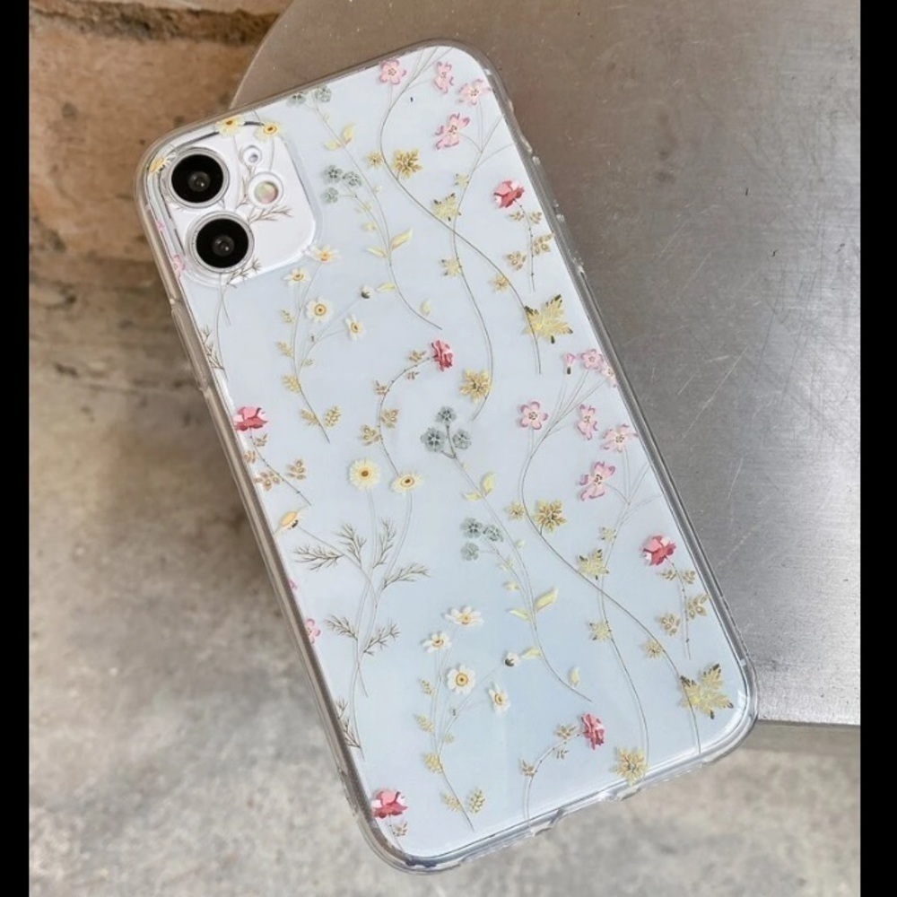 NEW - iPhone floral clear case